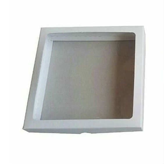 Kolievi Beyaz Karton Kutu 20×20×3cm (Asetat Pencereli)