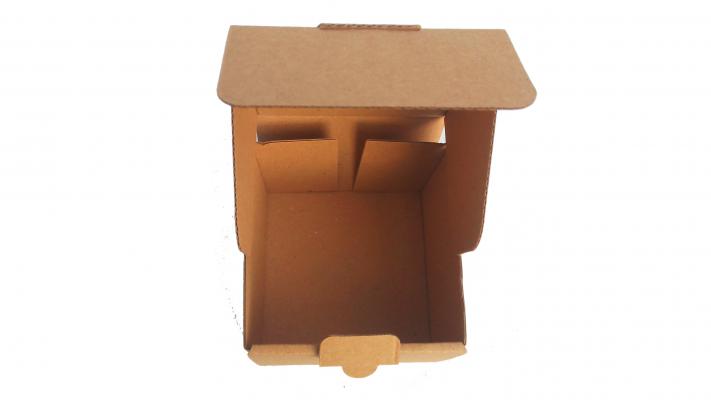 Kolievi Oluklu Kilitli Karton Kutu 10x10x7.5 cm - 7,80 TL KDV Dahil